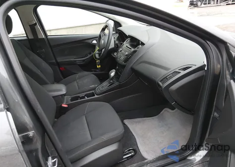 2017 Ford Focus Se z USA, uszkodzony, nr VIN 1FADP3F28HL278636